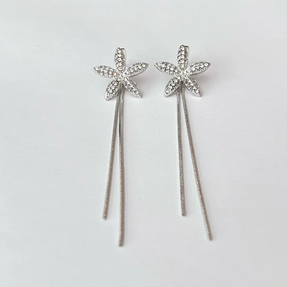 Cubic zirconia flower tassel dangle earrings silver - Picture 3 of 3
